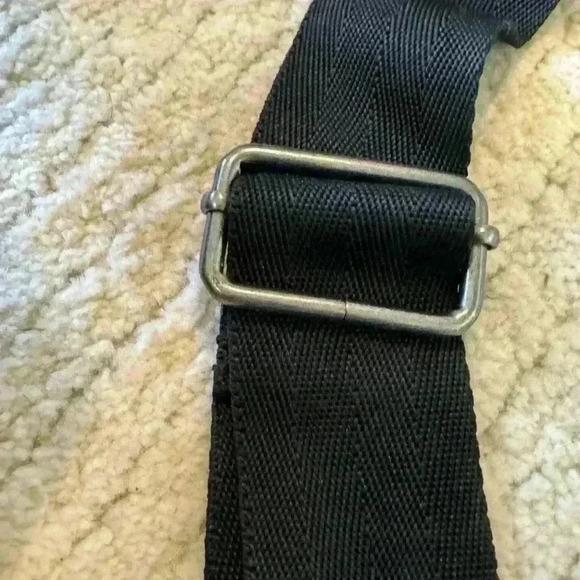 Dakine unisex crossbody - Picture 6 of 9